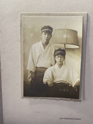 高知市高桥写真馆 昭和时期双人合影照