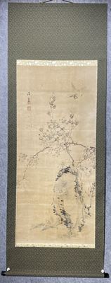 日本回流南画《玉兰湖石飞雀图》