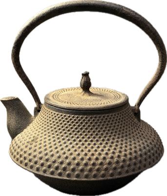 日本昭和时期南部铁壶，经典霰纹纹饰，富士（笠型）器型